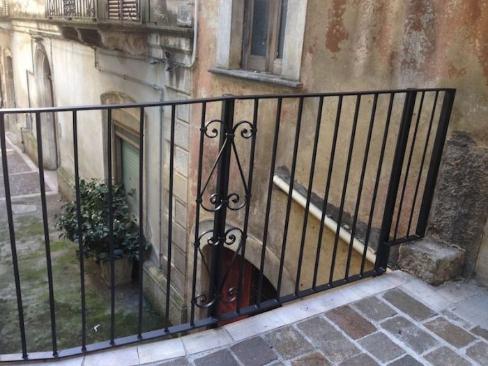 Archisio - Maurizio Loi - Progetto Committente comune di rapino - pavimentazione del centro storico di rapino via roma tratto case da capo