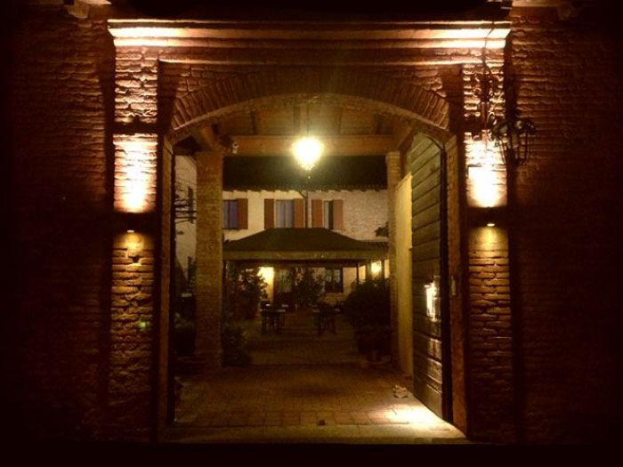 Archisio - Roberto Bardelli - Progetto Bar ristorante e discoteche