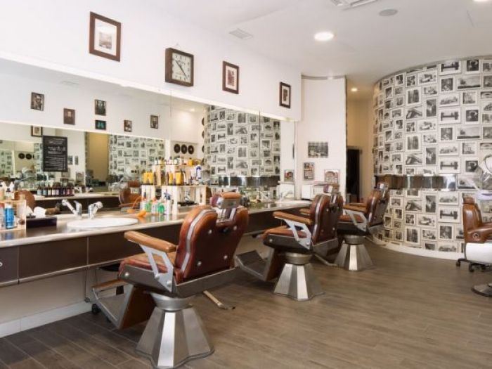 Archisio - Daniele Morgantini - Progetto I monticelli - barber shop e centro estetico