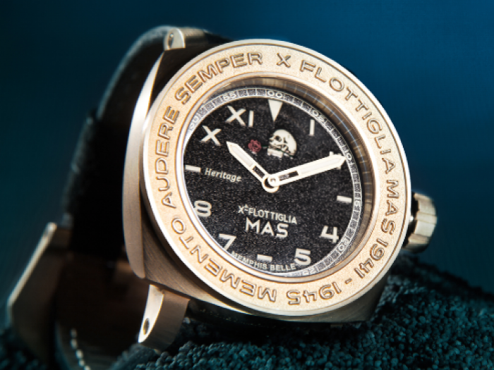 Archisio - Totem Collective Studio - Progetto Memphis bell