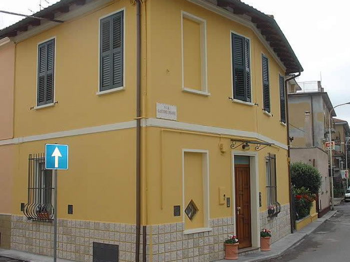 Archisio - Rossi Rossi - Progetto Interni ed esterni