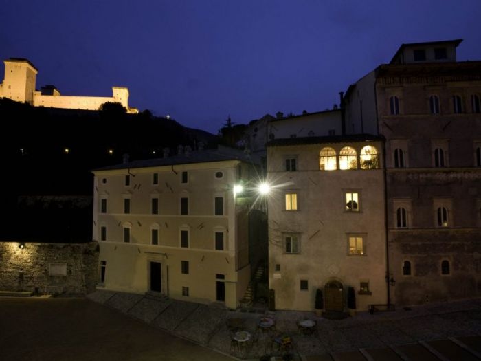 Archisio - Bicuadro - Progetto Centro di documentazione festival dei due mondi casa menotti