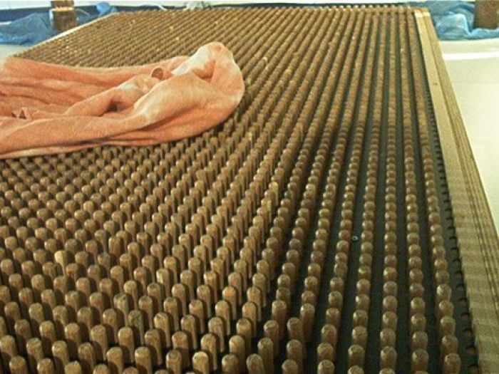 Archisio - Luxurysign - Progetto Shiatsu system brevetto di invenzione per un letto che sospende il corpo lasciando fluire aria e massaggiandone ogni cm di pelle