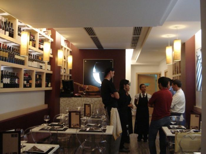 Archisio - Dimore Oggettieprogetti - Progetto In vino veritas - vineria braceria - bari