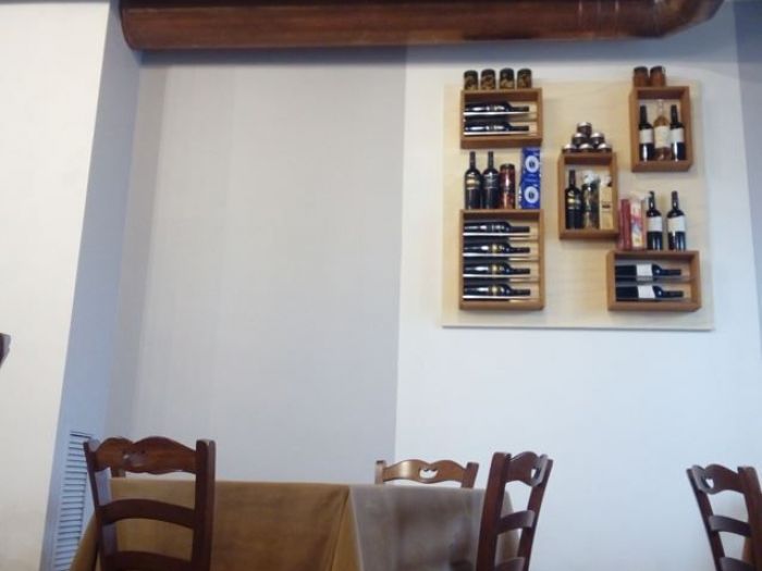 Archisio - Domenico Sforza - Progetto Ristorante il postaccioLavori di pitturazione e nuova illuminazione del ristorante il postaccio