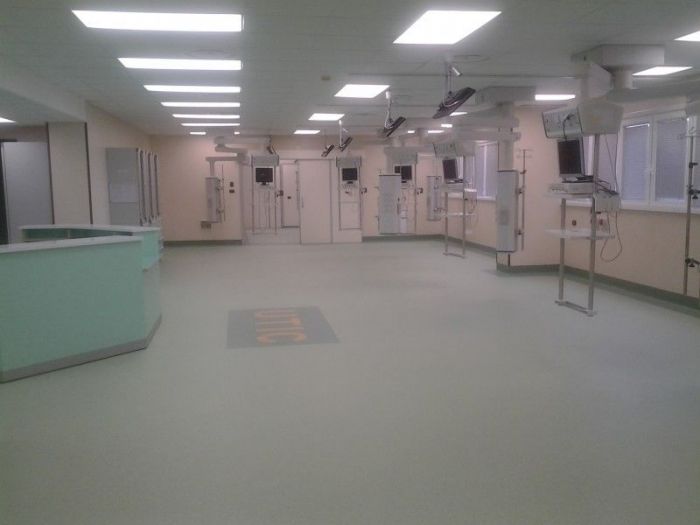 Archisio - Errico Gaglianese - Progetto Rifacimento pavimenti gruppo operatorio ed utic del campus di germaneto