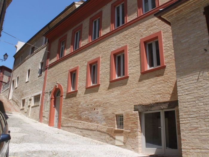 Archisio - Impresa Edile Paccaloni - Progetto Ristrutturazione centro polifunzionale ssstefano e giacomo