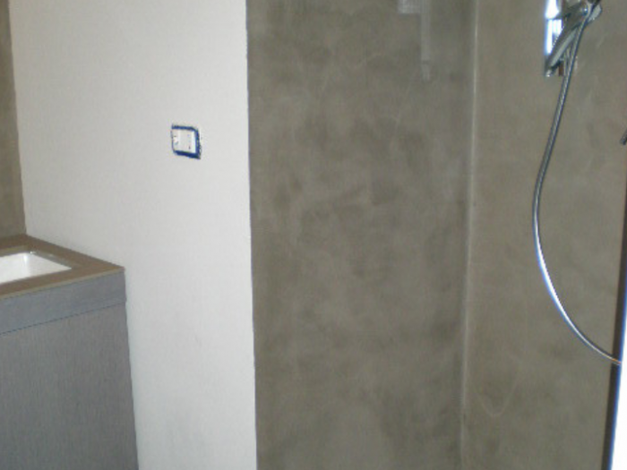 Archisio - Elena Scarpetti - Progetto Ristrutturare con la resina color tortora