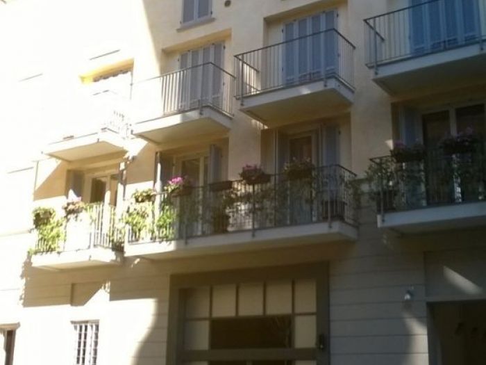 Archisio - Marco Valenti - Progetto Ristrutturazione immobile con nuova costruzione