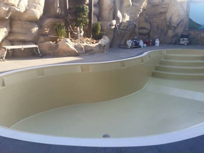 Archisio - Bernardino Polisena - Progetto Piscine con il pavimento in resina