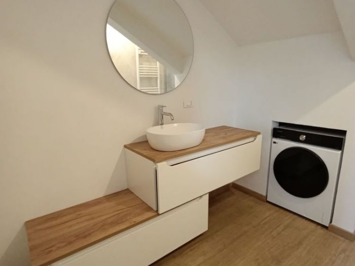 Archisio - Mani Srl Ristrutturazini - Progetto Realizzazione bagno di servizio presso appartamento sito in roma zona acilia