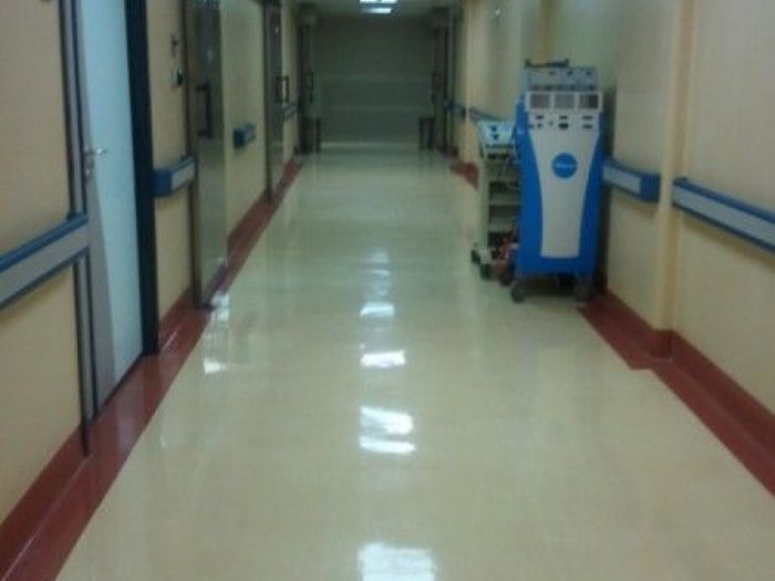 Archisio - Errico Gaglianese - Progetto Rifacimento pavimenti gruppo operatorio ed utic del campus di germaneto