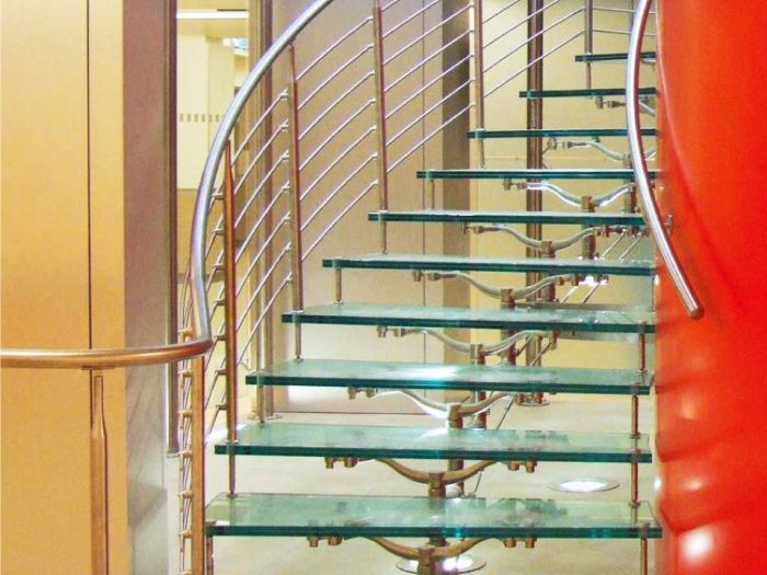 Archisio - Vetreria Artistica Tonazzi - Progetto Scale in vetro e acciaio