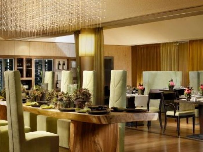 Archisio - Fzi Interiors - Progetto restiling enterprise hotel 2016 milano planetaria hotels