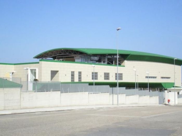 Archisio - Enrica Leonardis - Progetto Centro polifunzionale in via barisano da trani e piscina di quartiere