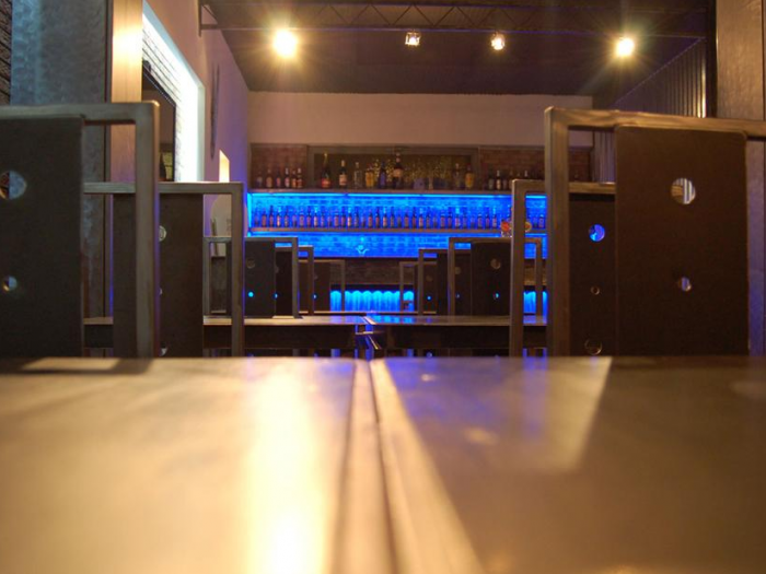 Archisio - Officine Architetti - Progetto Favelas pub