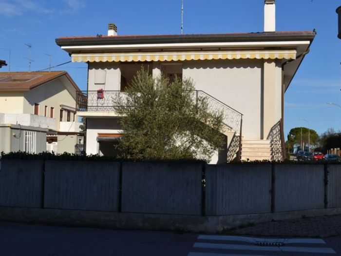 Archisio - Alessandro Pasqual - Progetto Casa carrer