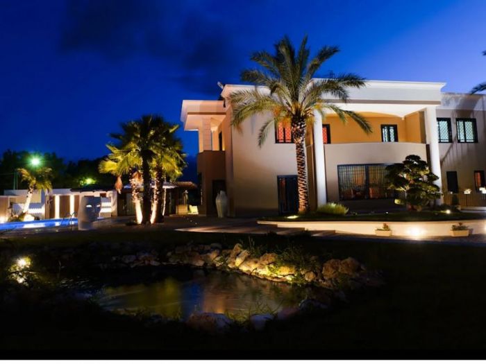 Archisio - Raffaele Carrella - Progetto Villa monofamiliare con piscina