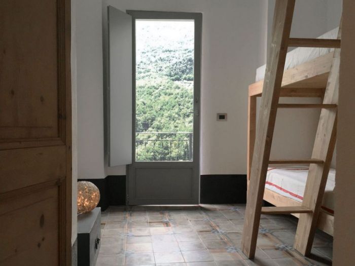 Archisio - Claudia Montevecchi - Progetto Restauro di rudere nellentroterra ligure