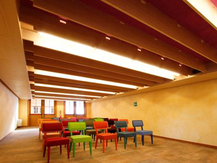 Archisio - Premiate Falegnamerie Sutrio - Progetto Spazi ricettivi