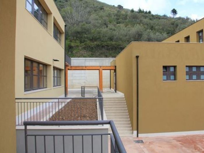 Archisio - Filippo Madonia - Progetto Scuola media a pioppo