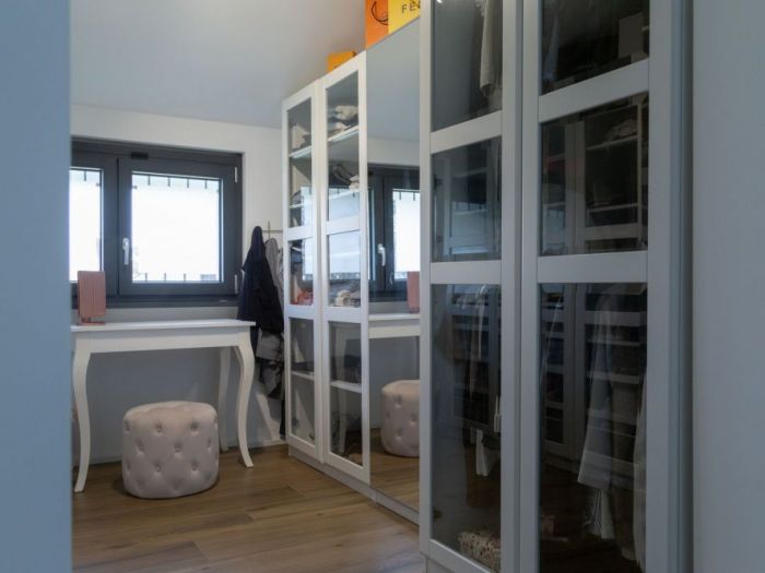 Archisio - Cinzia Campari - Progetto Villa indipendente con piscina