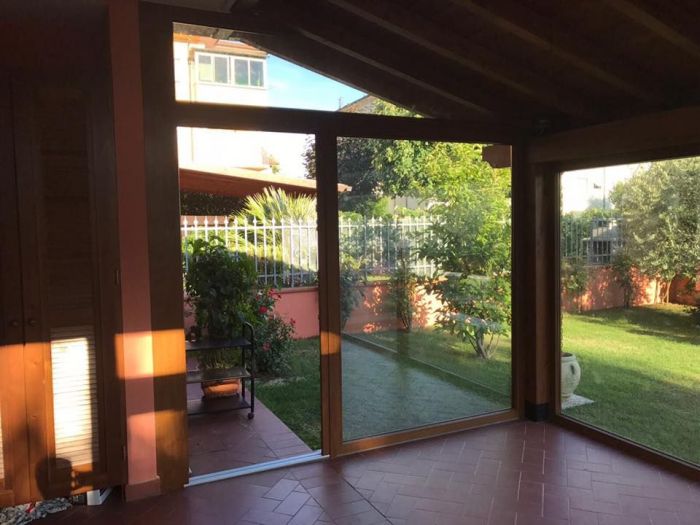Archisio - Falegnameria Gabrielli - Progetto Veranda esterna con serramento in pvc