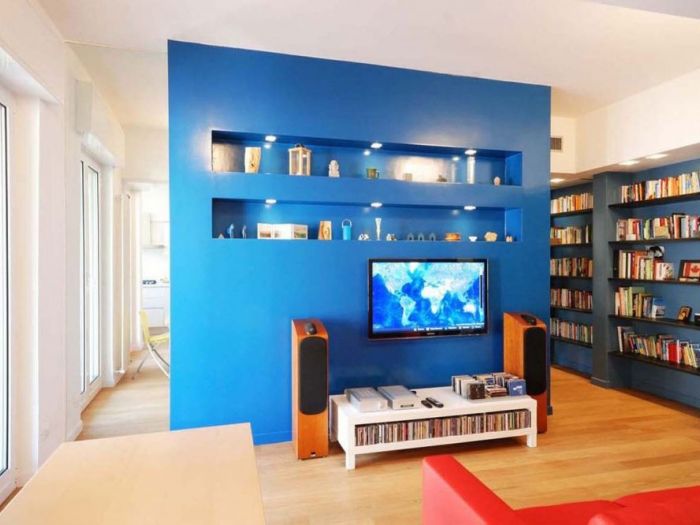 Archisio - Roberto Silvestri - Progetto Una casa con le pareti colorate per leggere e ascoltare musica
