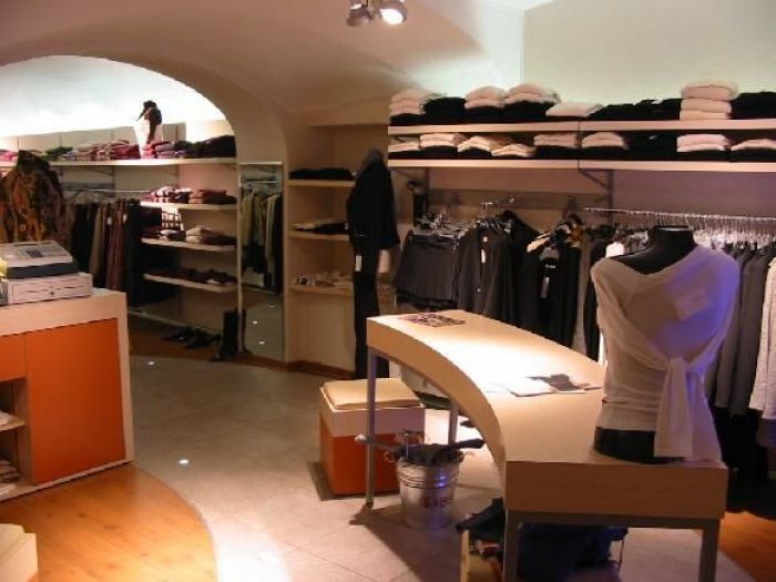 Archisio - Studio Architettura Golinelli - Progetto Negozio abbigliamento