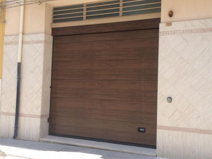 Archisio - Serramenti Puglisi srl - Progetto Porte basculanti e porte sezionali