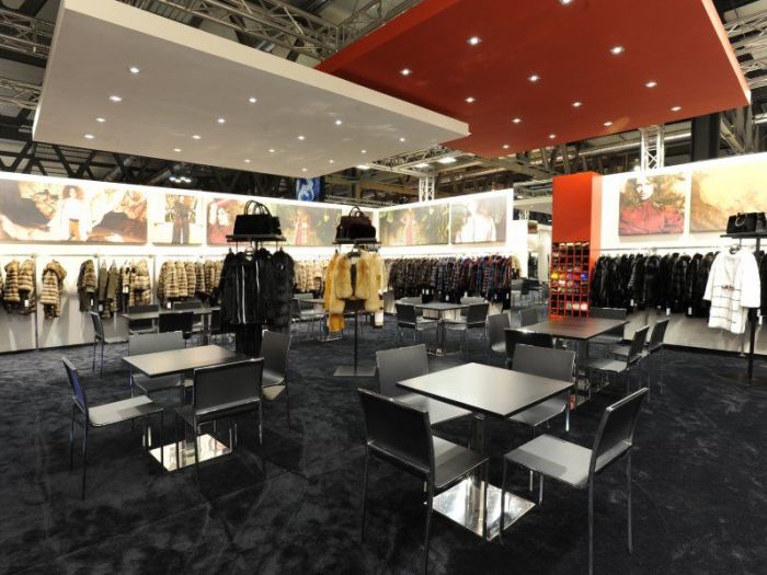 Archisio - Studioresetproject srl - Progetto Album abbigliamento