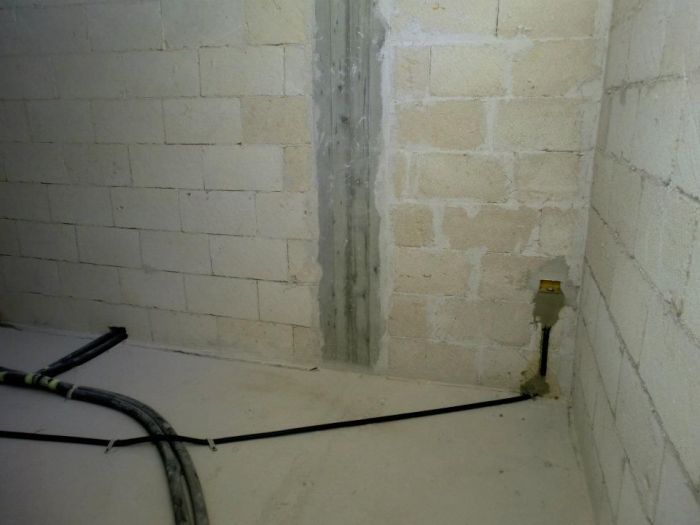 Archisio - Mp Impianti - Progetto Impianti elettrici per gli immobili e quadri per macchinari elettrici