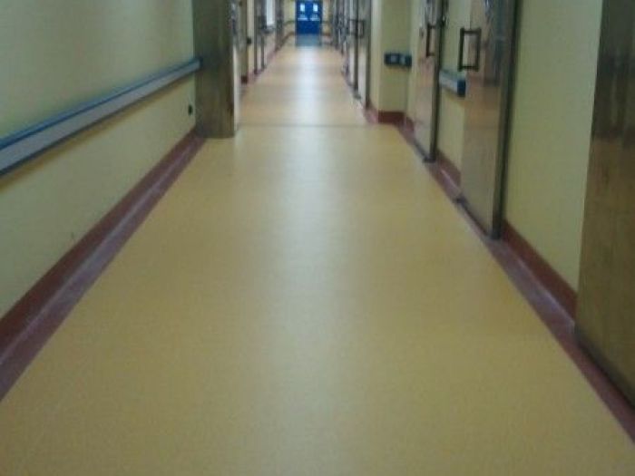 Archisio - Errico Gaglianese - Progetto Rifacimento pavimenti gruppo operatorio ed utic del campus di germaneto