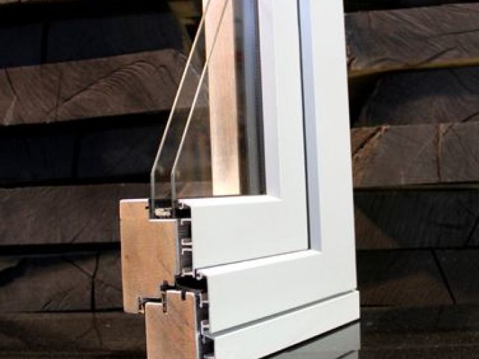 Archisio - Domus Legno - Progetto Produzione infissi certificati in legno alluminio