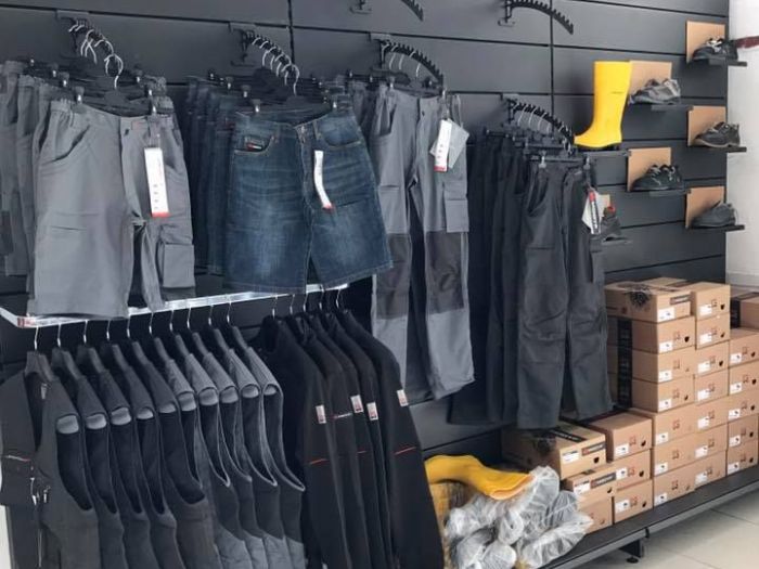 Archisio - Lisola Delledilizia srl - Progetto Ristrutturazione negozio