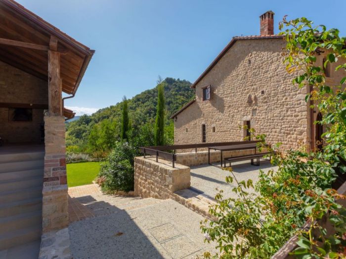 Archisio - Studio Lenzi Associati - Progetto Pietre dellappennino