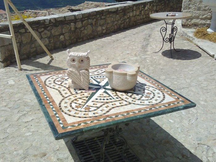 Archisio - Martiniello Marmi - Progetto Tavolini pozzi e oggetti simbolici