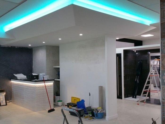 Archisio - Andrea Daguanno - Progetto Progettazione angolo bar in showroom