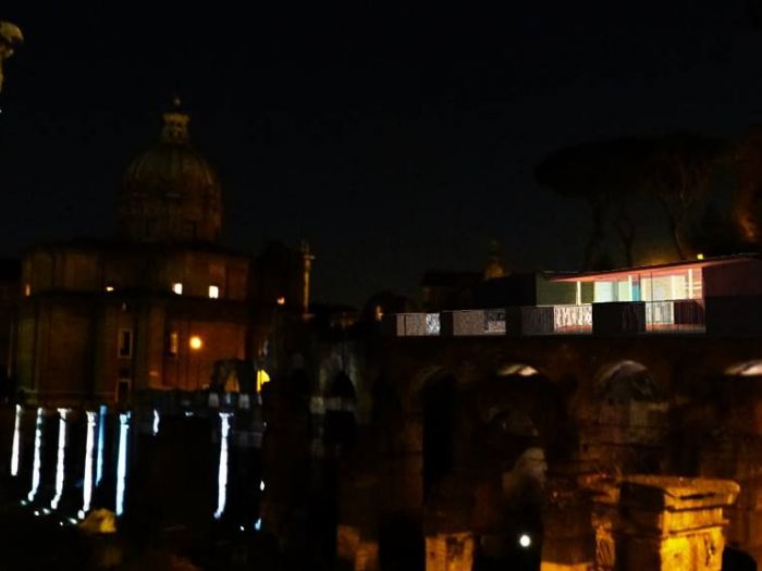 Archisio - Gianpaolo Vacca - Progetto Progetto longe bar su basilica argentaria - fori imperiali