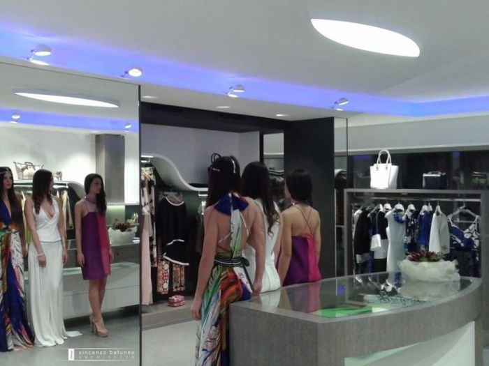 Archisio - Vincenzo Bafunno - Progetto Barney - abbigliamento donna