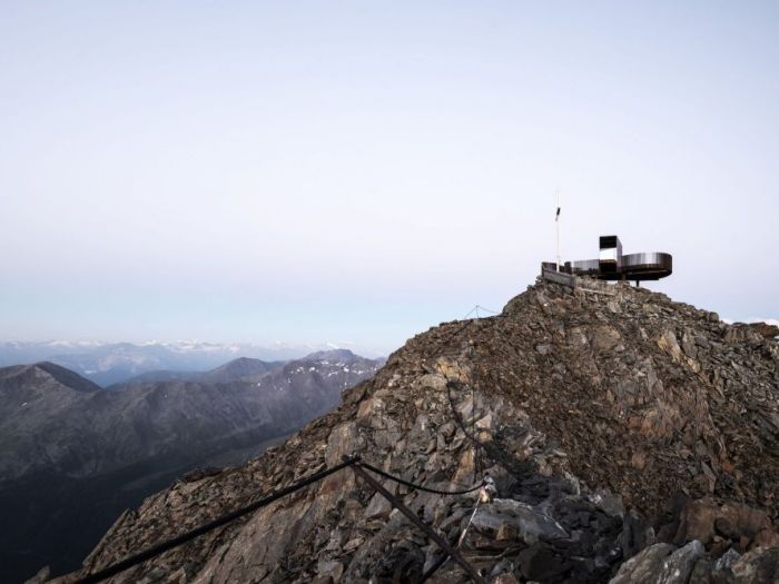 Archisio - Noa Network Of Architecture - Progetto tzi peak 3251m magia ad alta quota