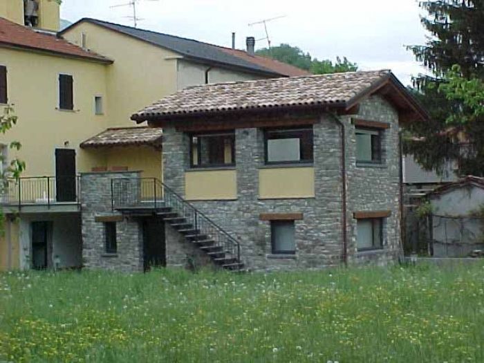 Archisio - Impresa Ferri Del Geom Lazzaro Ferri - Progetto Realizzazione ville