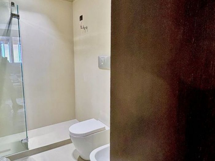 Archisio - Valbor Resine - Progetto Rinnovo bagni hotel via frattina