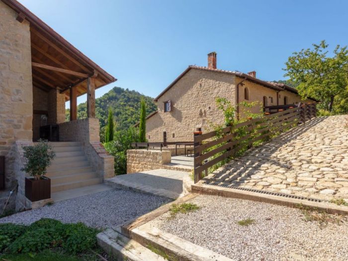 Archisio - Studio Lenzi Associati - Progetto Pietre dellappennino