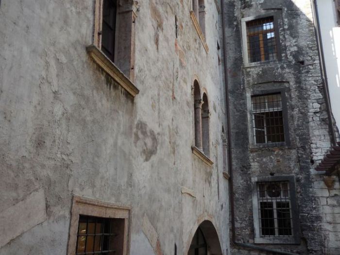 Archisio - Costruzione Battisti srl - Progetto Palazzo mirana - centro storico a trento