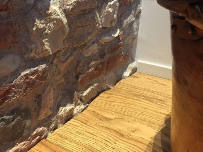 Archisio - Sofim Srl Soluzioni E Finiture Immobiliari - Progetto Sofim Srl fornisce e posa tutti i tipi di pavimenti in legno dal massello nelle varie essenze da levigare e trattare in opera ai vari tipi di prefinito