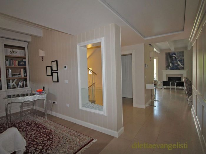 Archisio - Diletta Evangelisti - Progetto Edificio per residenza in centro storico con giardino