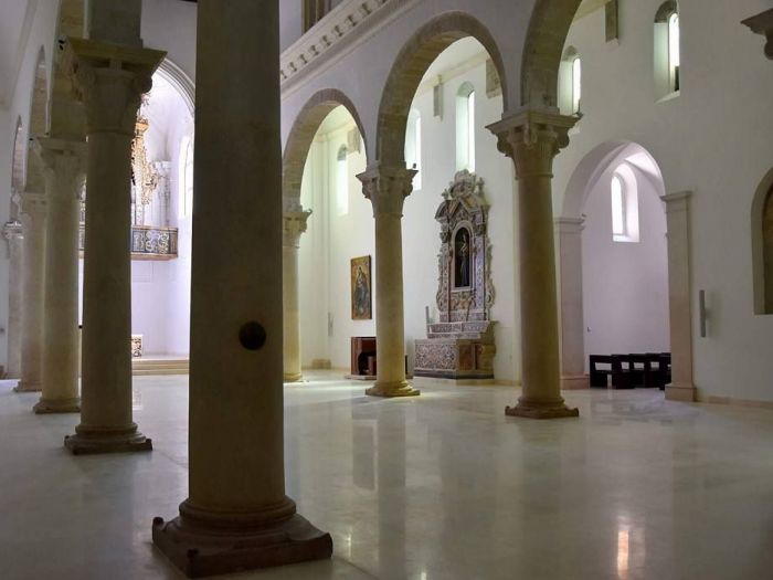 Archisio - Emmeti Architetti Associati - Progetto Restauro e adeguamento liturgico della chiesa di san francesco dassisi