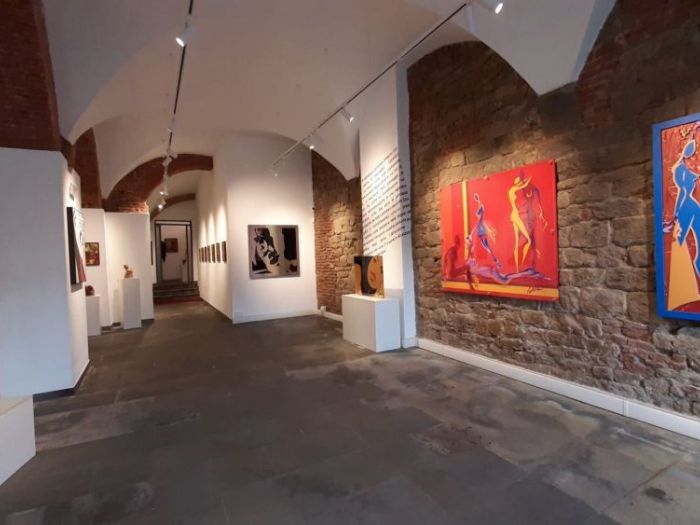 Archisio - Alessio Spinelli - Spinelli Illuminazione - Progetto Galleria darte scarfone