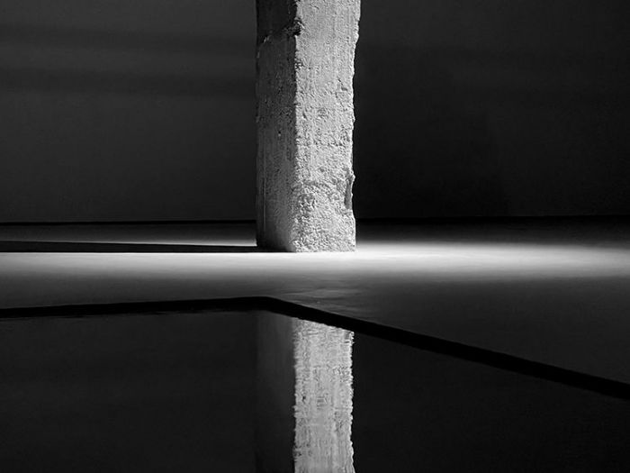 Archisio - Forme Dacqua - Progetto Hangar manzoni - fontana reflecting